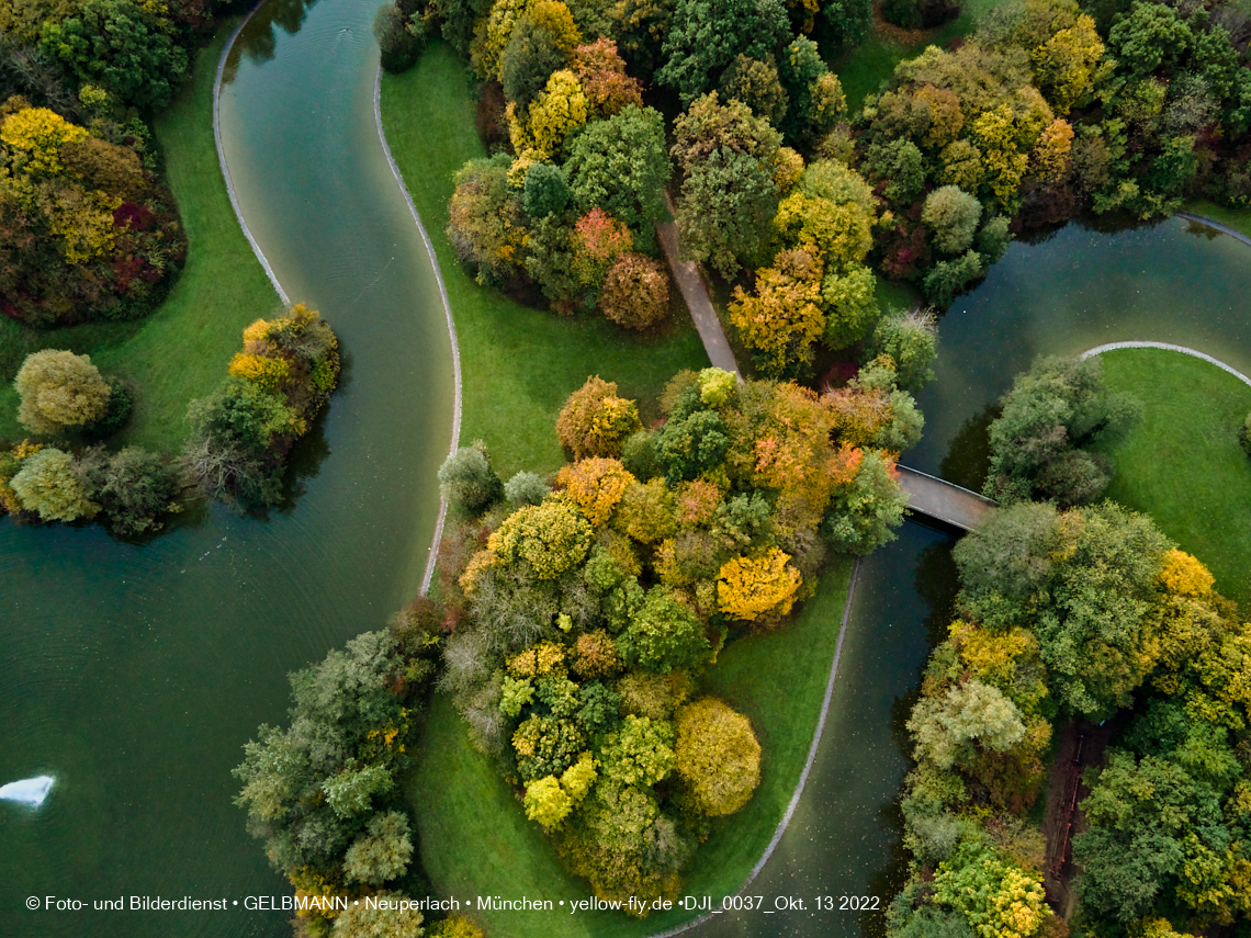 13.10.2022 - Der Ostpark mit See und Biergarten in Neuperlach